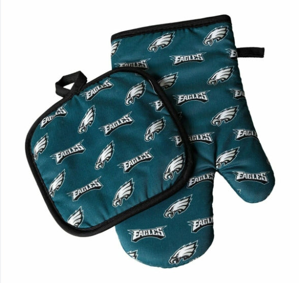 NFL Philadelphia Eagles Oven Mitt & Holder Set Logo